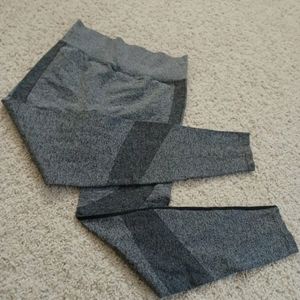 Pink active leggings sz m